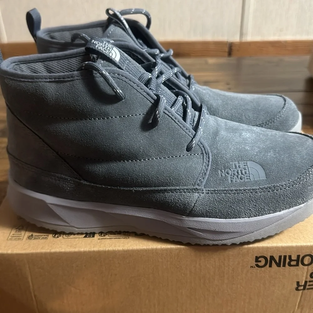 The North Face NSE Chukka Suede Boots: GRAY: NEW IN BOX: SIZE 10.5